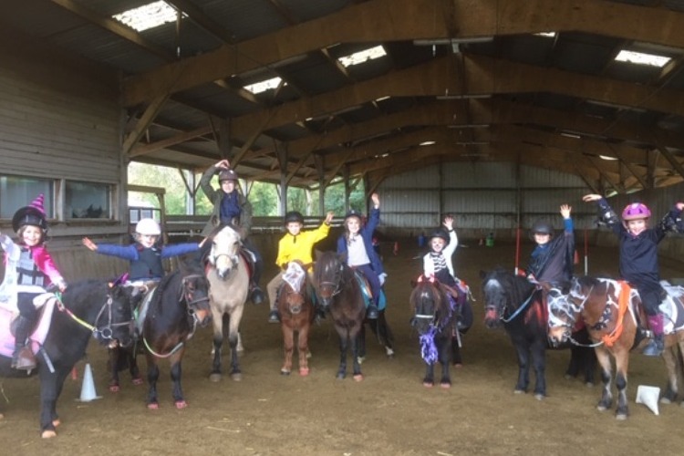 Image de les inscriptions pour l'année 2021 -2022 sont ouvertes